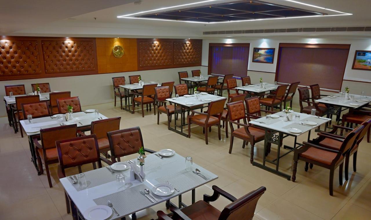Contour Backwaters Hotel Resort & Convention Centre Rāmankari Zewnętrze zdjęcie