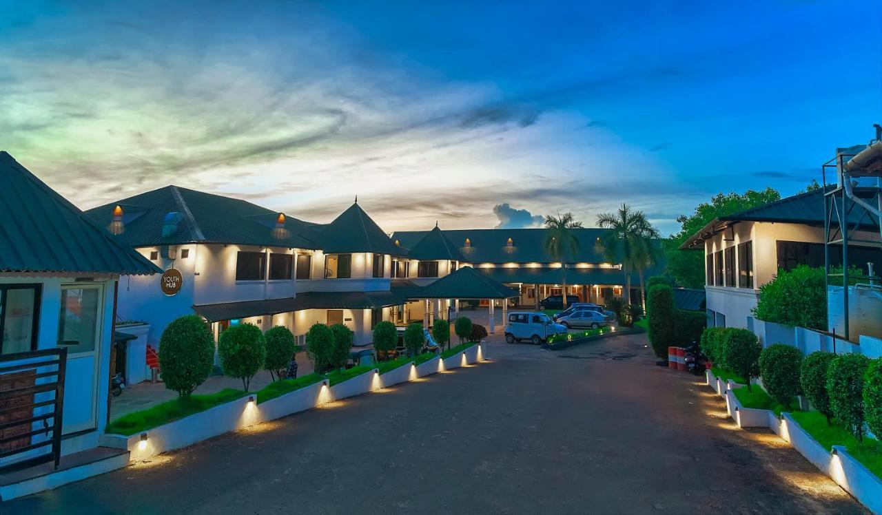 Contour Backwaters Hotel Resort & Convention Centre Rāmankari Zewnętrze zdjęcie