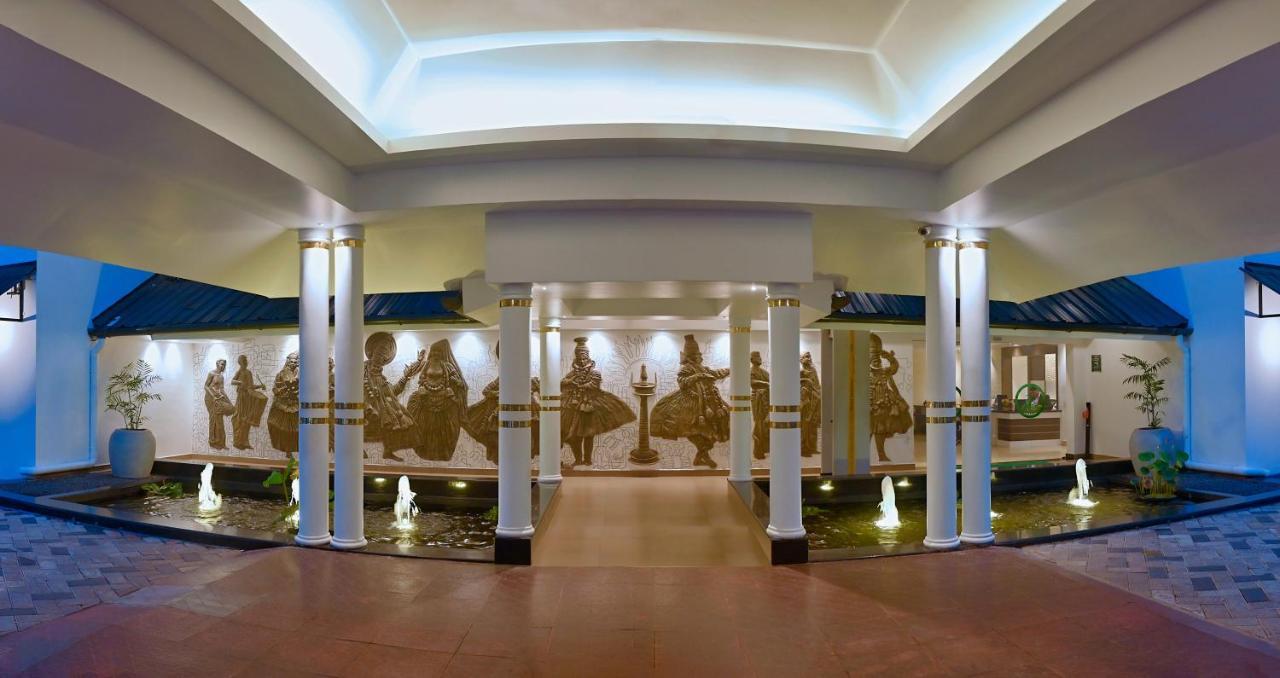 Contour Backwaters Hotel Resort & Convention Centre Rāmankari Zewnętrze zdjęcie