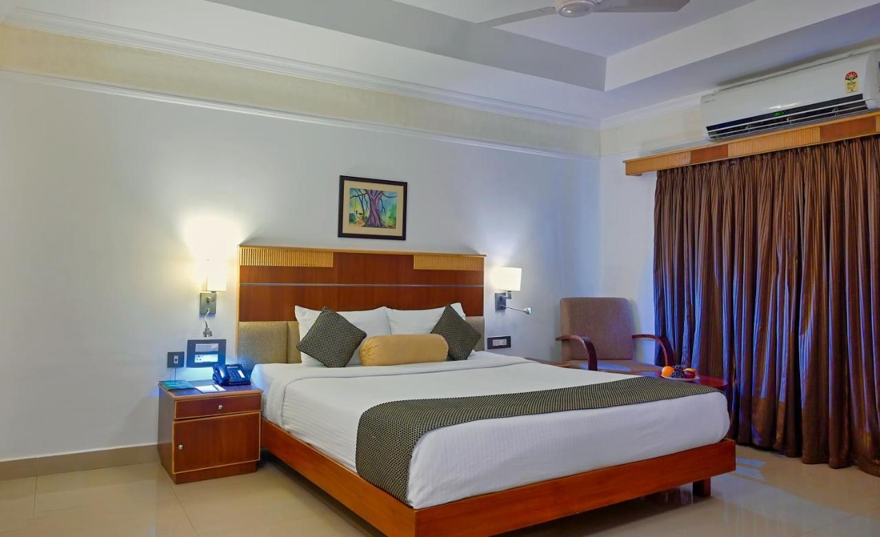Contour Backwaters Hotel Resort & Convention Centre Rāmankari Zewnętrze zdjęcie