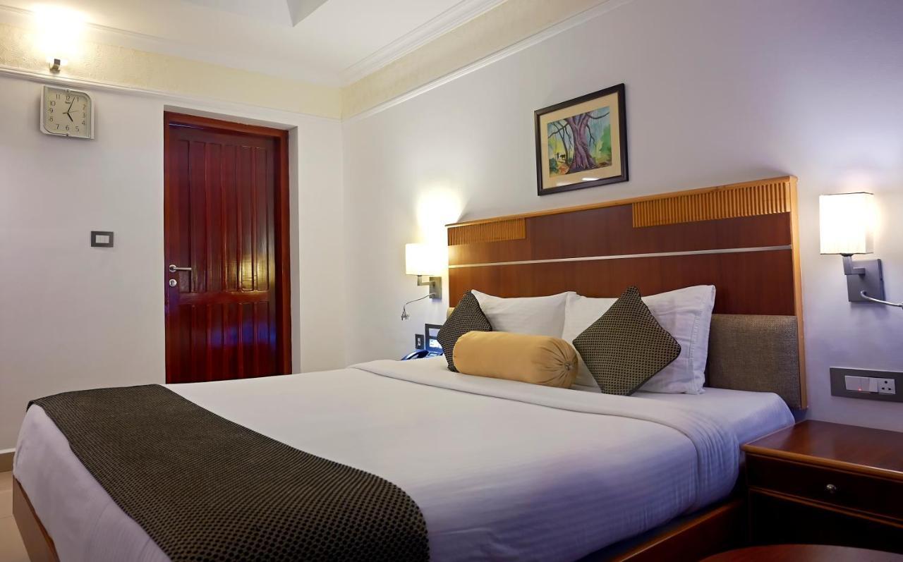 Contour Backwaters Hotel Resort & Convention Centre Rāmankari Zewnętrze zdjęcie