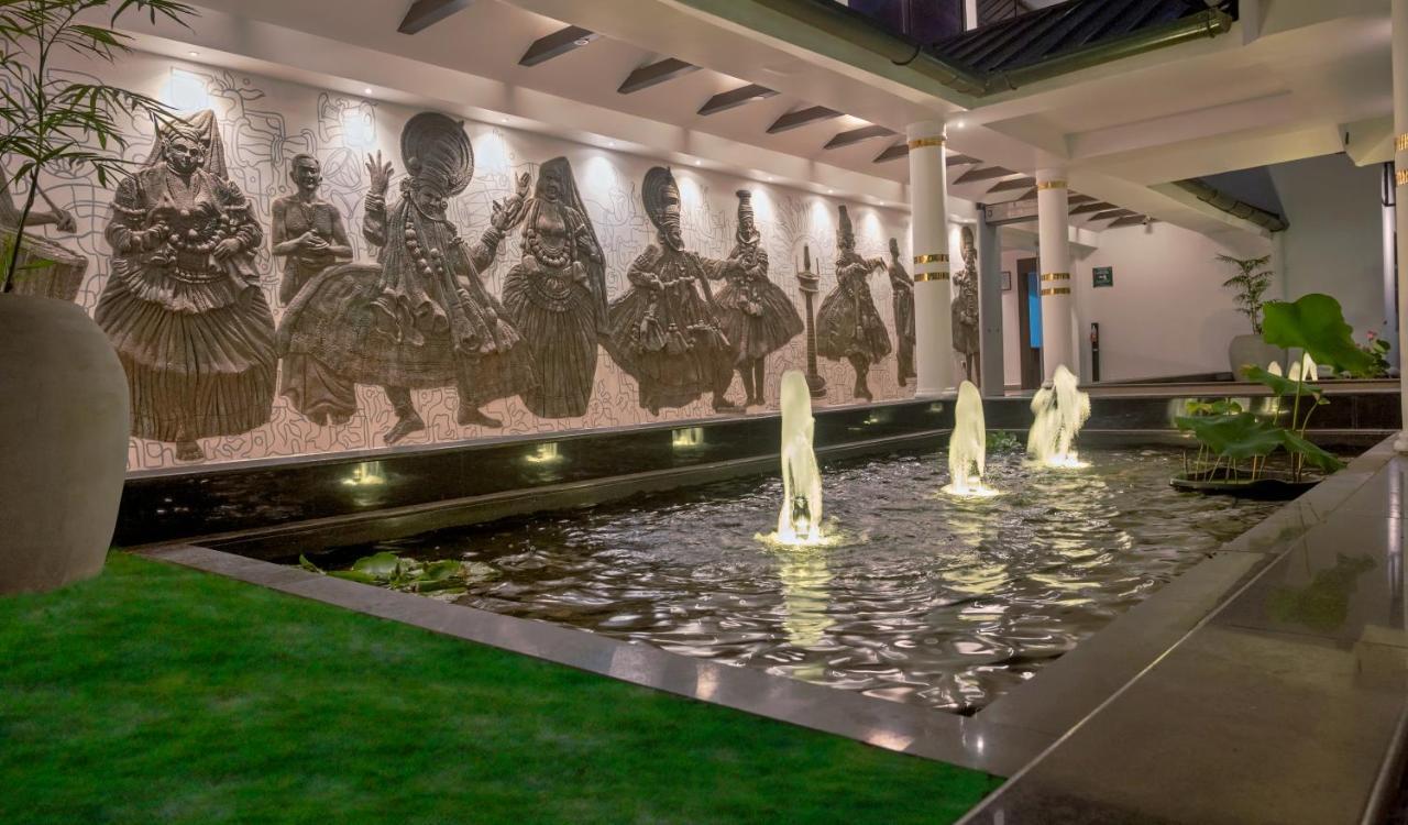 Contour Backwaters Hotel Resort & Convention Centre Rāmankari Zewnętrze zdjęcie